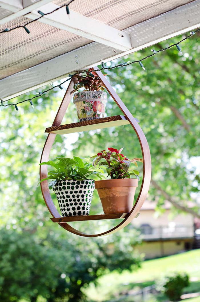 Teardrop Shaped Potted Plant Display Shelf #diy #planter #flower #hanging #garden #decorhomeideas