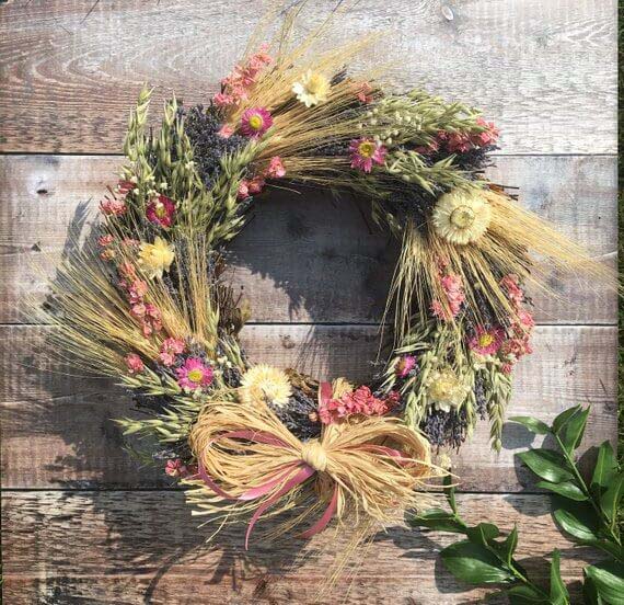 Wispy Dried Flowers Wreath with Bow #farmhouse #summer #decor #decorhomeideas