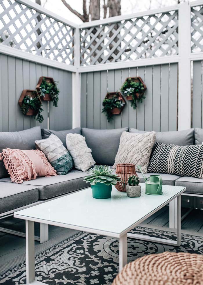 Back Porch Sitting Area #backyard #sitting #area #decorhomeideas