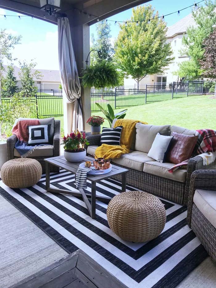 Backyard Sitting Idea With Deck #backyard #sitting #area #decorhomeideas