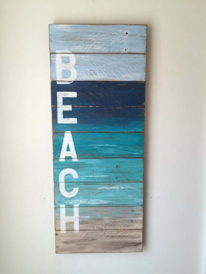 A Beach Mural on the Docks #beach #coastal #decoration #decorhomeideas