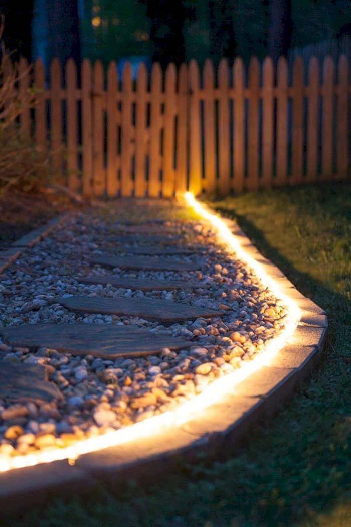 Brick Edging With Lighting #lighting #landscape #garden #decorhomeideas