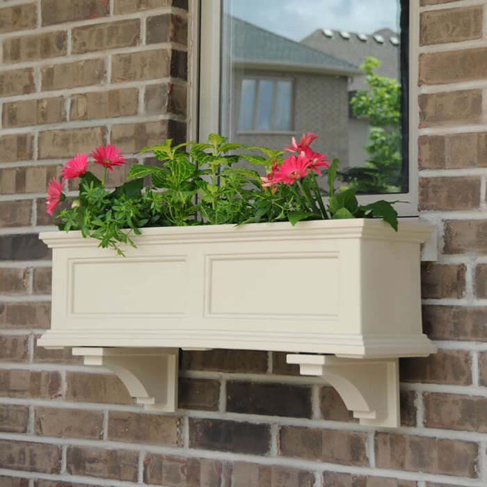 Cream Colored Flower Box With Moulding #planter #box #window #decorhomeideas