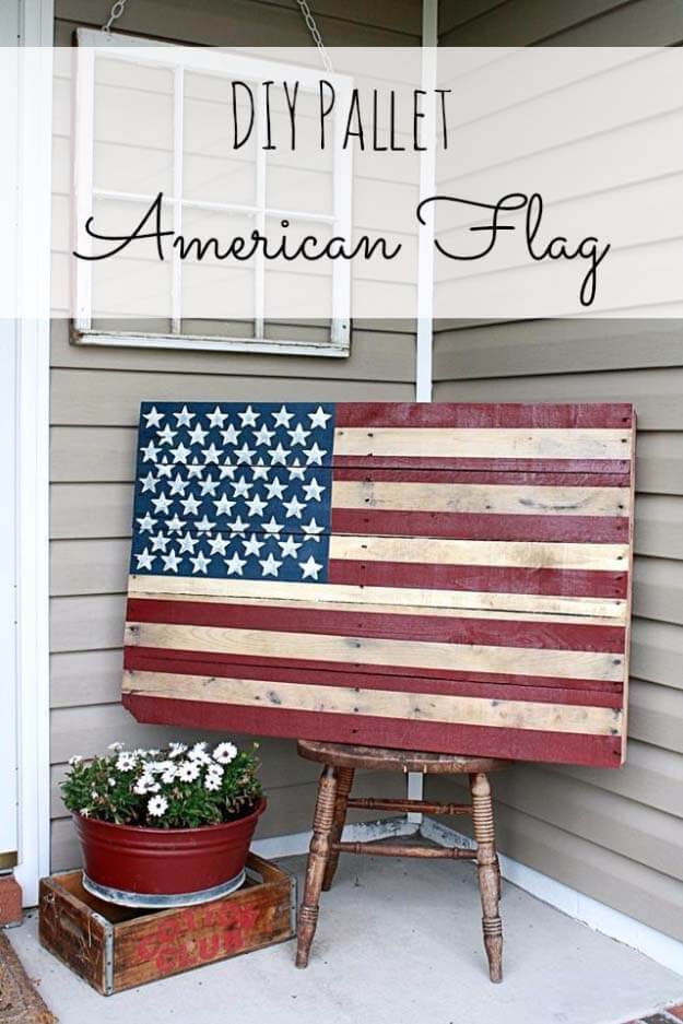 DIY Pallet American Flag #diy #paint #garden #decorations #decorhomeideas