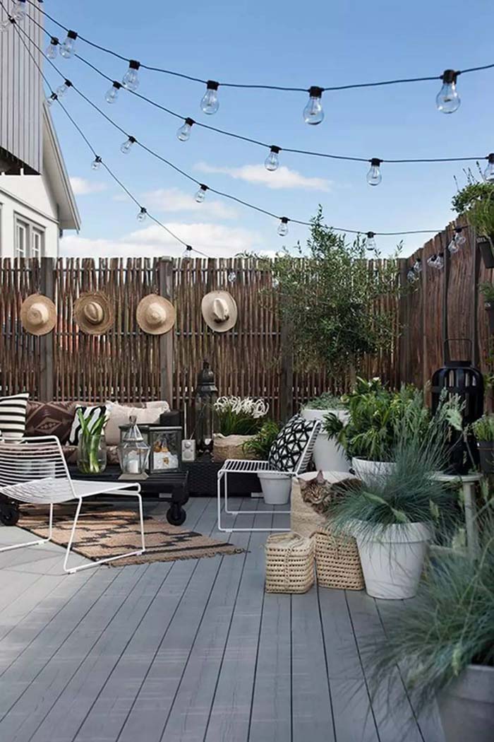 DIY Patio Decoration Ideas With Hats #diy #patio #decorations #decorhomeideas