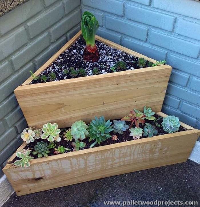 DIY Tiered Wooden Corner Planter #diy #planter #garden #decorhomeideas