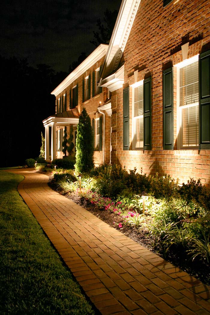 Dramatic Uplighting on Your Home #lighting #landscape #garden #decorhomeideas