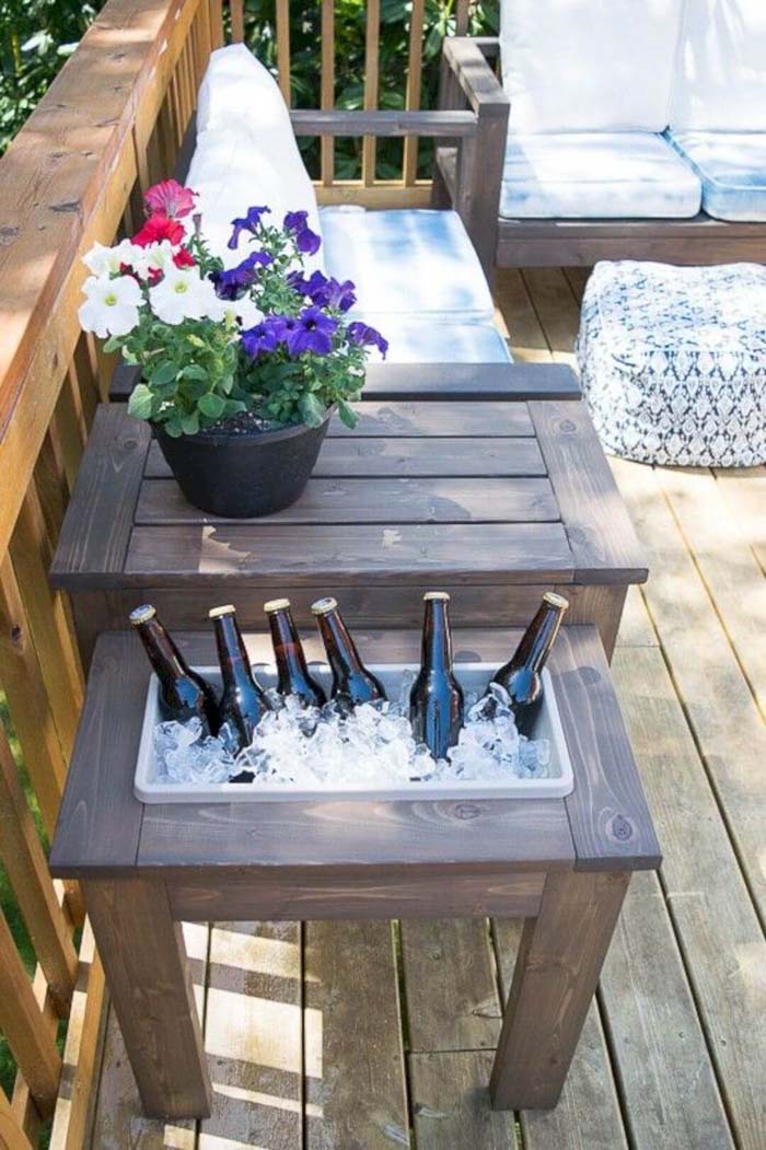 DIY End Table with Built-In Planter or Ice Bucket #diy #outdoor #furniture #decorhomeideas