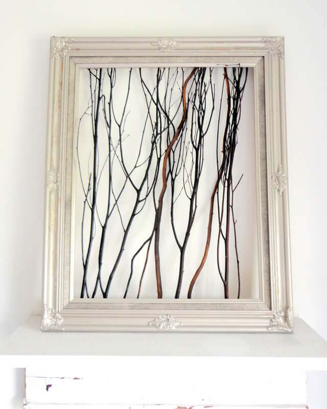 Frame Wood Twigs for Rustic Wall Décor #diy #decor #sticks #twigs #decorhomeideas
