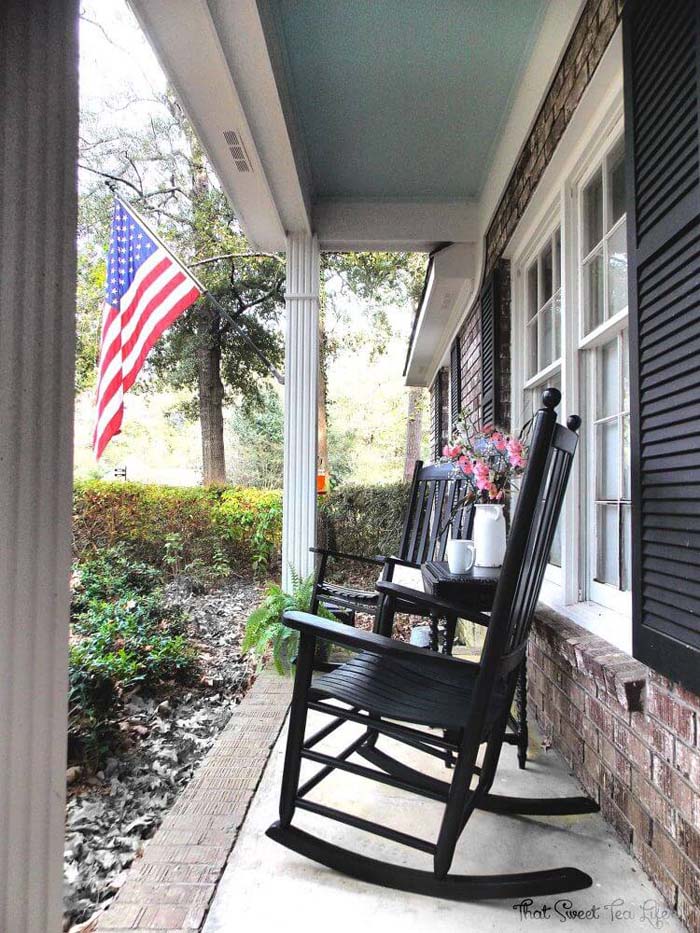 Front Porch Rocking Chairs #diy #outdoor #furniture #decorhomeideas