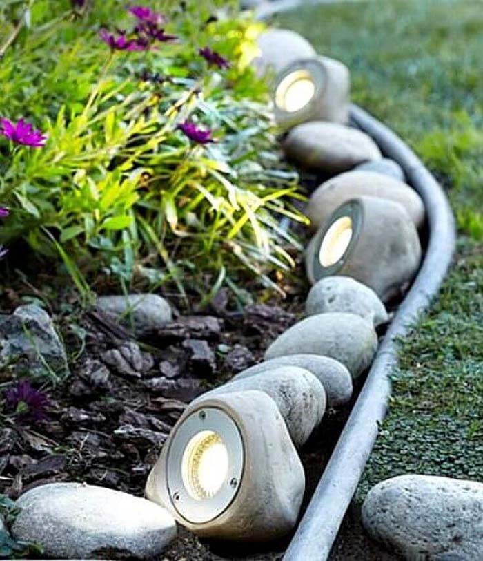 Garden Lights Hidden in Rocks #lighting #landscape #garden #decorhomeideas