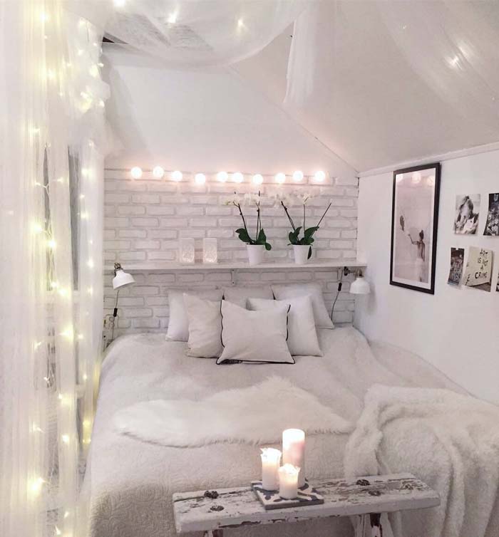 Illuminated Canopy Overlooking the Soft Bed #bedroom #small #design #decorhomeideas