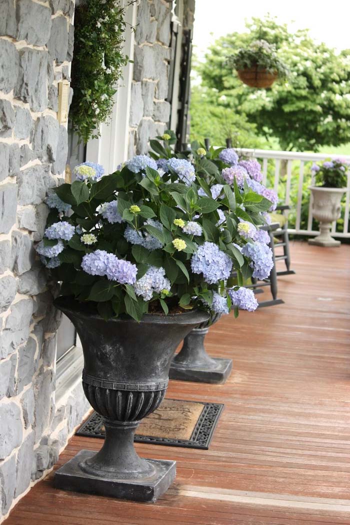 Large Footed Planters #diy #planter #porch #decorhomeideas