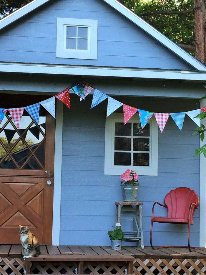 No Sew Oilcloth Bunting #diy #decor #porch #decorhomeideas