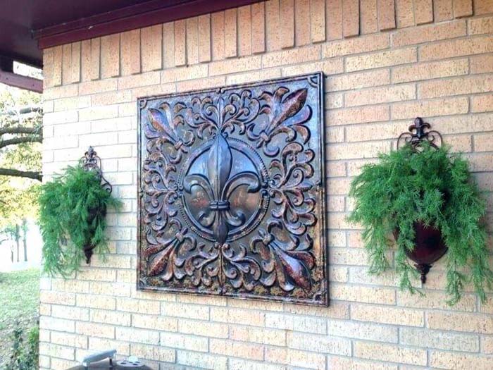 Old Fashioned Fleur de Lis Metal Plaque #porch #wall #decor #decorhomeideas
