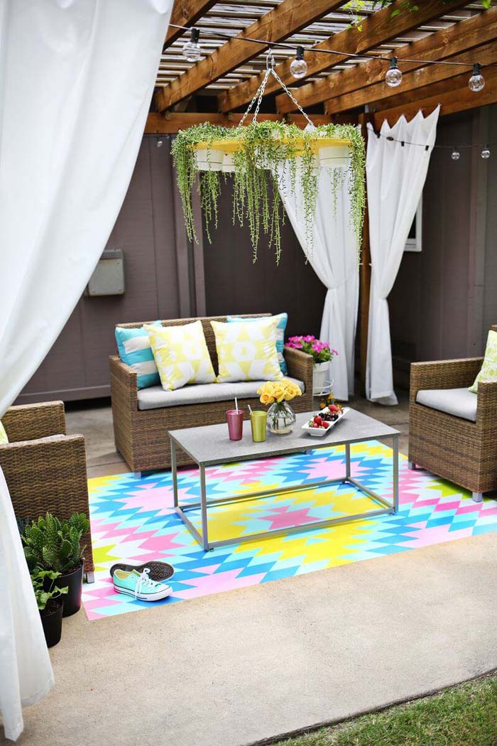 Paint Your Own Outdoor Rug #diy #paint #garden #decorations #decorhomeideas