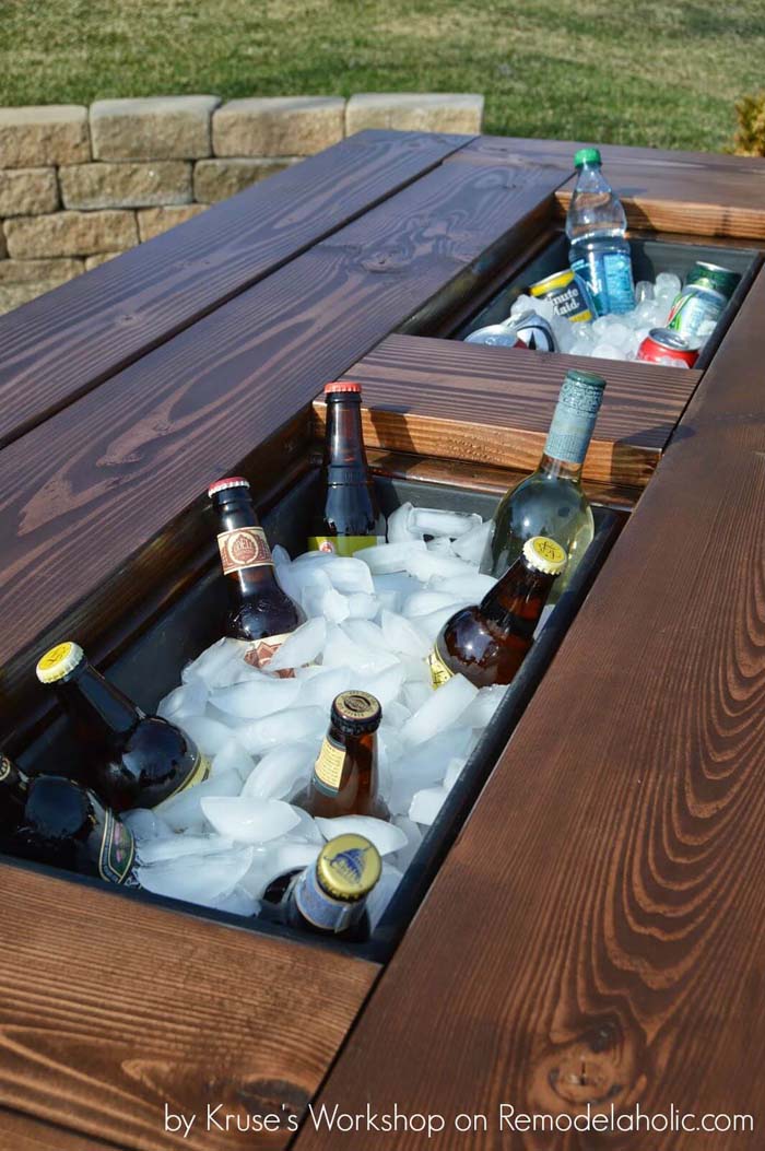 Patio Cooler Table With Built-In Ice Boxes #diy #outdoor #furniture #decorhomeideas