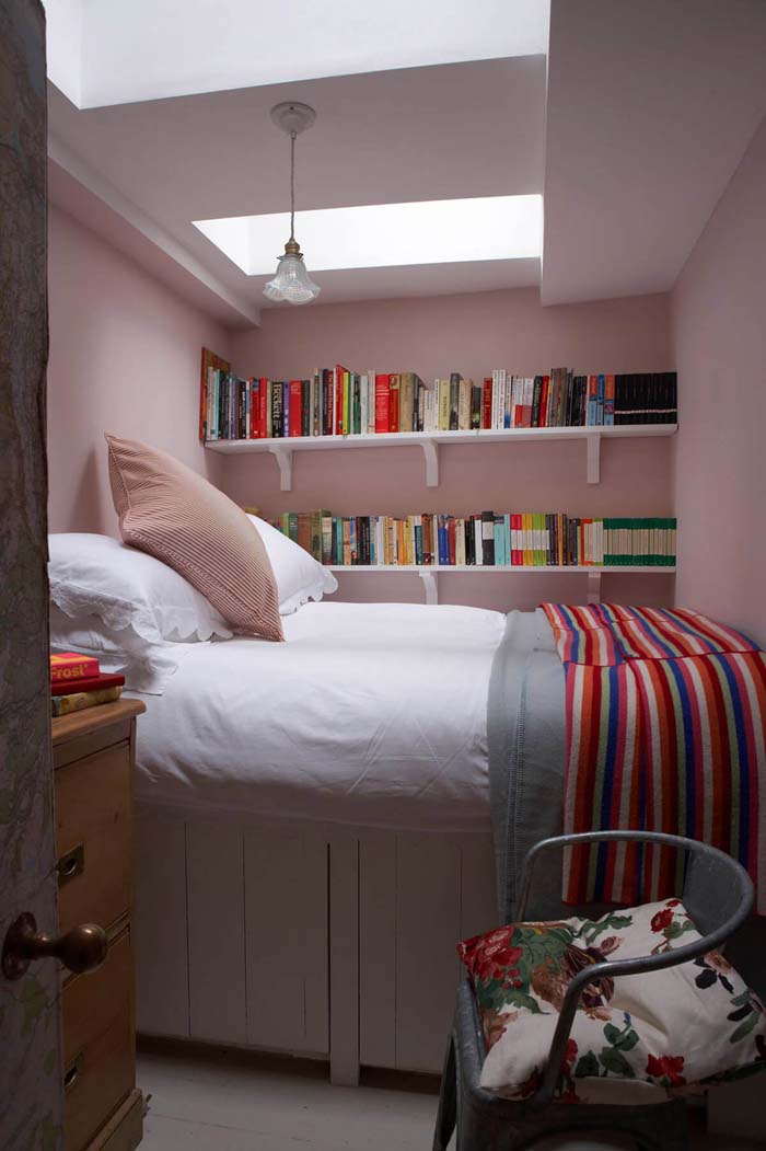 Plenty of Shelf Space Behind the Bed #bedroom #small #design #decorhomeideas