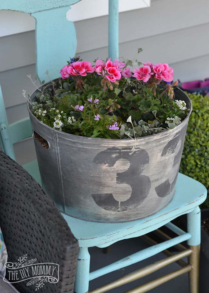 Reclaimed Washtub #diy #planter #porch #decorhomeideas