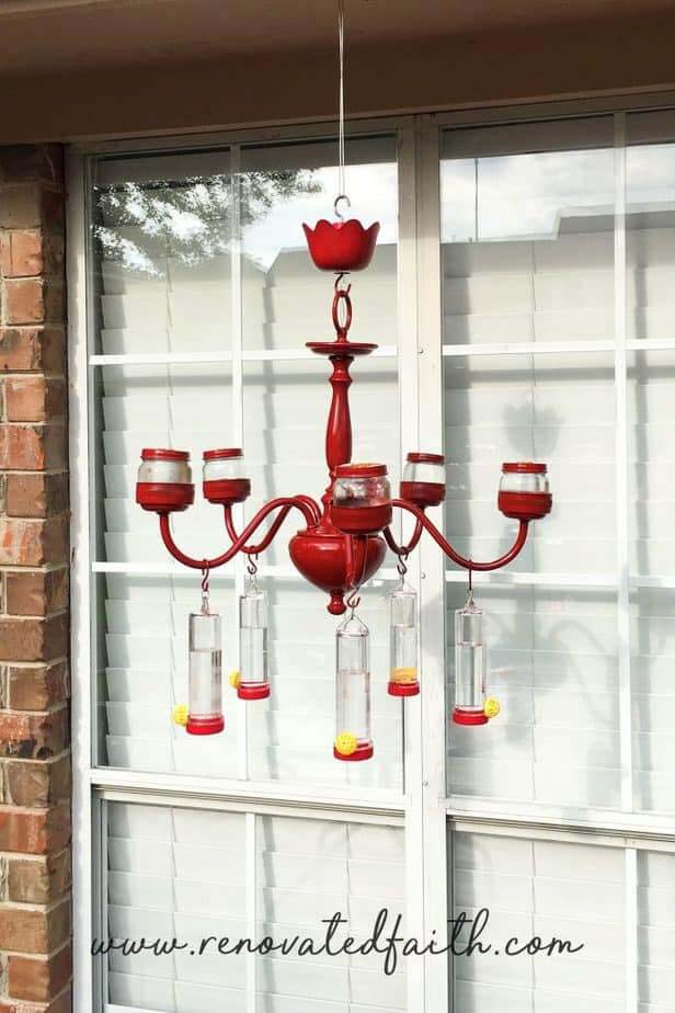 Red Hummingbird Feeder Chandelier #garden #upcycled #diy #decorhomeideas