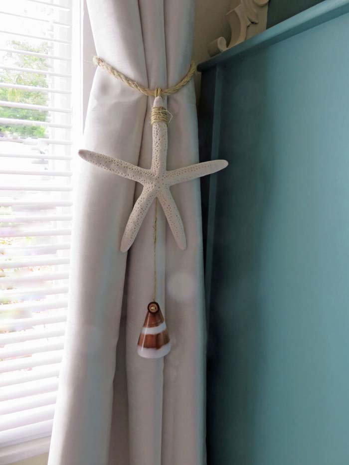 Sandy Colored Curtains with Starfish Tassels #beach #coastal #decoration #decorhomeideas