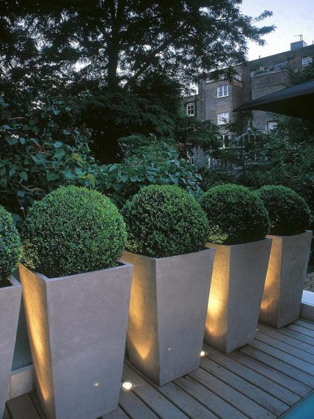 30 Awesome Landscape Lighting Ideas For Your Home and Yard | Decor Home