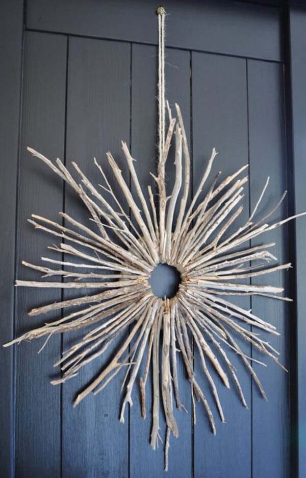 Starburst Twig Wreath #diy #decor #sticks #twigs #decorhomeideas
