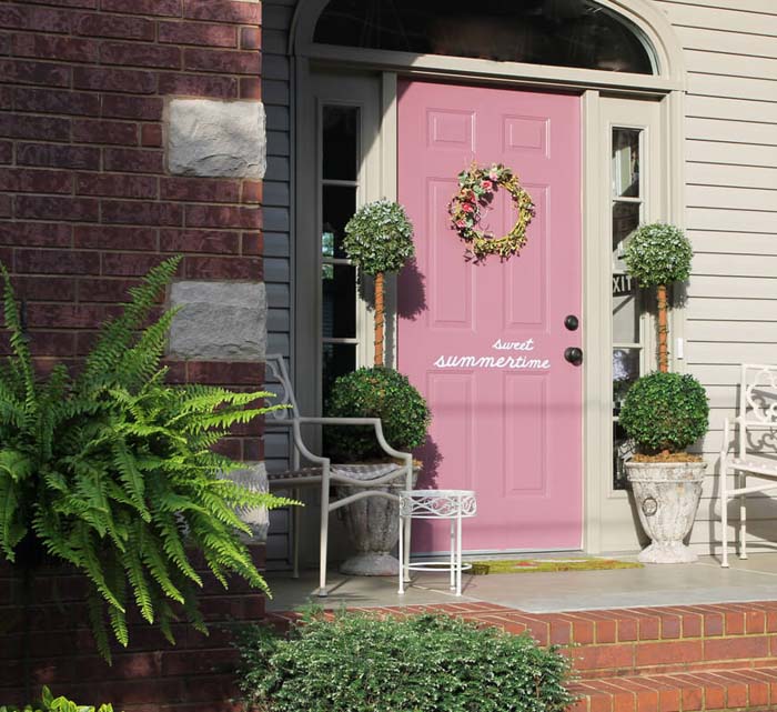 Sweet Summertime Pink Door #diy #decor #porch #decorhomeideas