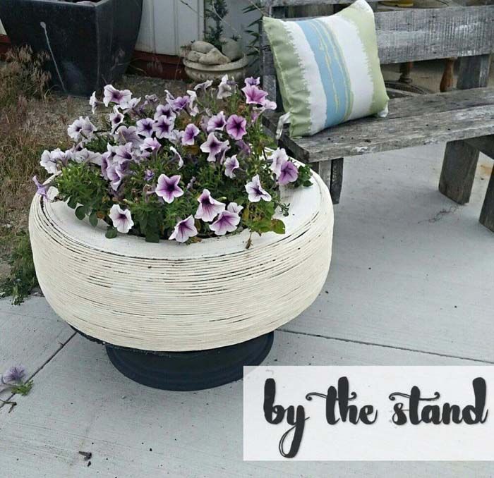 Tire Plant Holder #garden #upcycled #diy #decorhomeideas