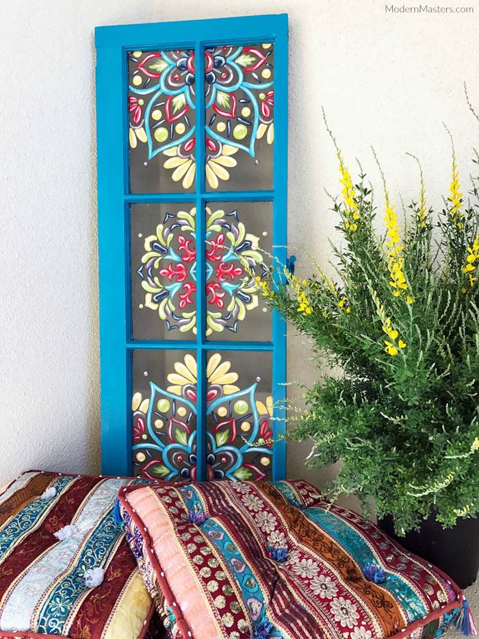 Tole Painting on Blue Window Frame #diy #paint #garden #decorations #decorhomeideas