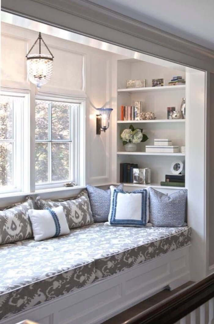 Window Seat with Built-in Shelves #storage #builtin #decor #decorhomeideas