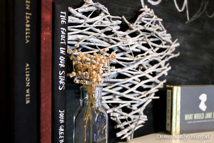 Winter Stick Heart #diy #decor #sticks #twigs #decorhomeideas