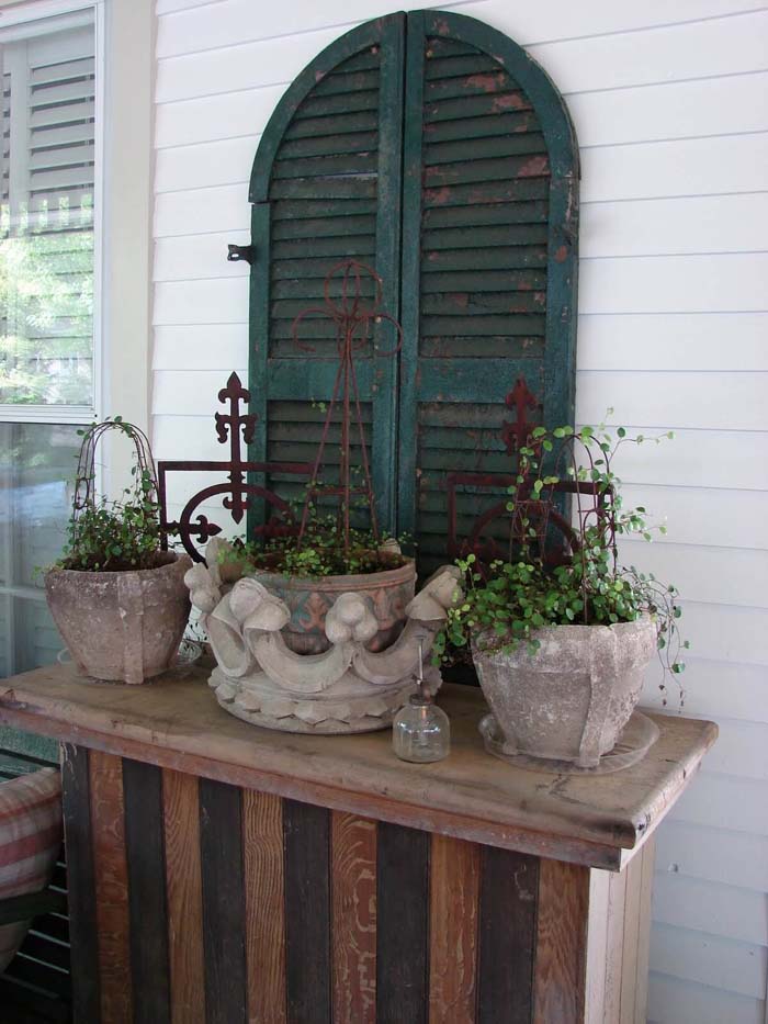 Backdrop for a Planter Arrangement #shutter #repurpose #decor #decorhomeideas