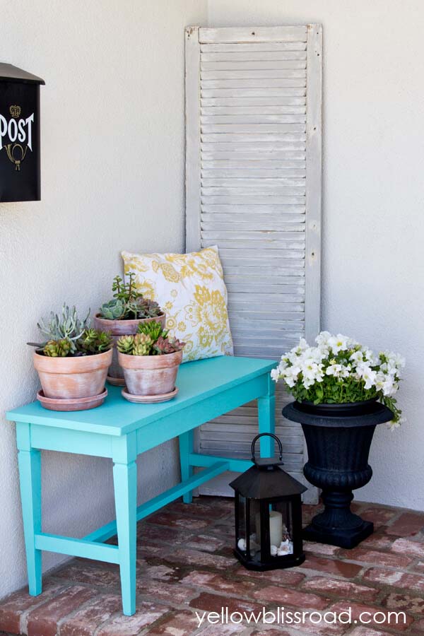 Backdrop for a Serene Porch Corner #shutter #repurpose #decor #decorhomeideas