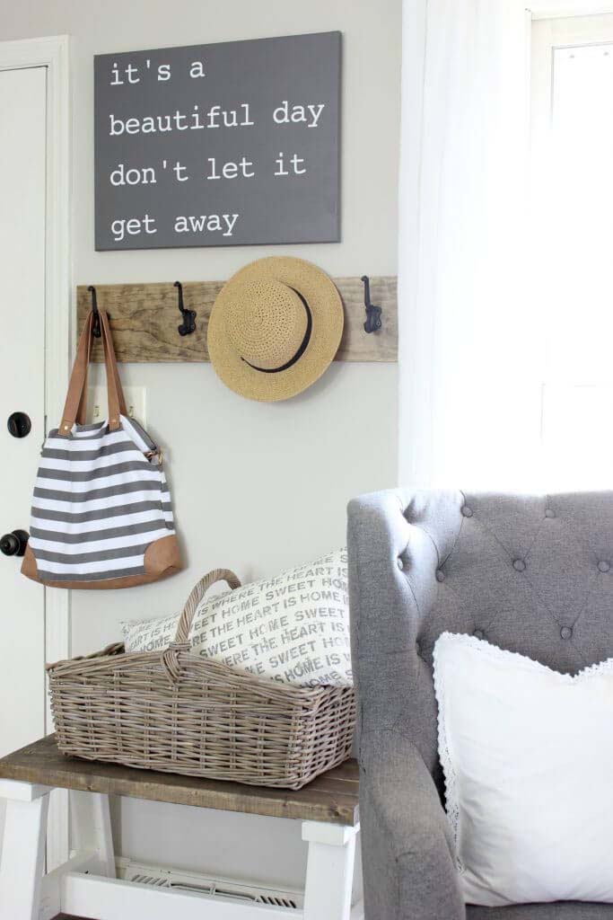 Basket Full of Comfort #small #entryway #decor #decorhomeideas