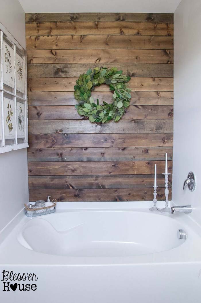 Bathroom Plank Wall #reclaimed #wood #projects #decorhomeideas