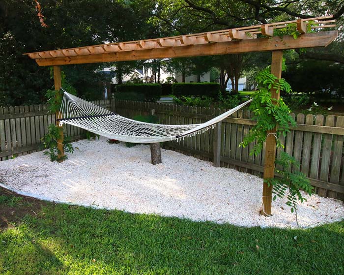 Beach Vibe Relaxing Garden Space #garden #makeover #diy #decorhomeideas