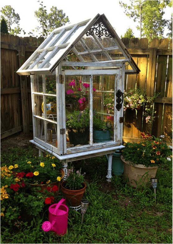 Build a Miniature Greenhouse from Old Windows #old #window #garden #decorhomeideas