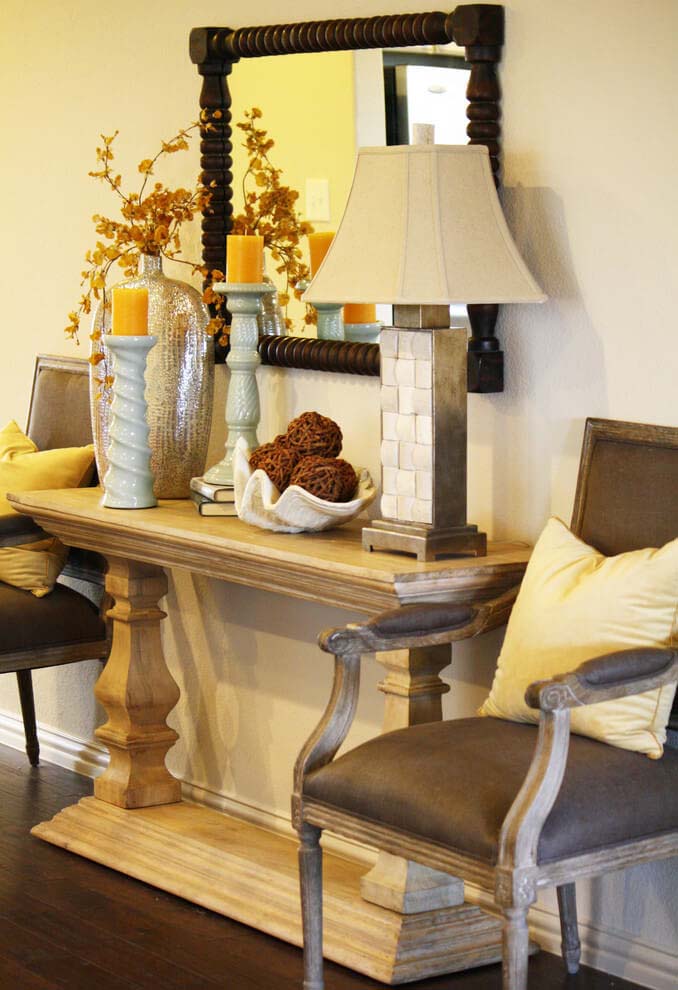 Chateau Balustrade Entry Table Decor #entry #table #decorhomeideas