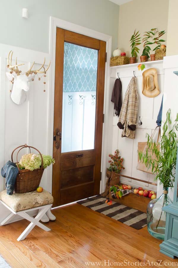 Fall Mudroom Entryway #small #entryway #decor #decorhomeideas