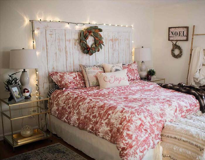 Farmhouse Headboard and Wreath #bedroom #wall #decor #decorhomeideas