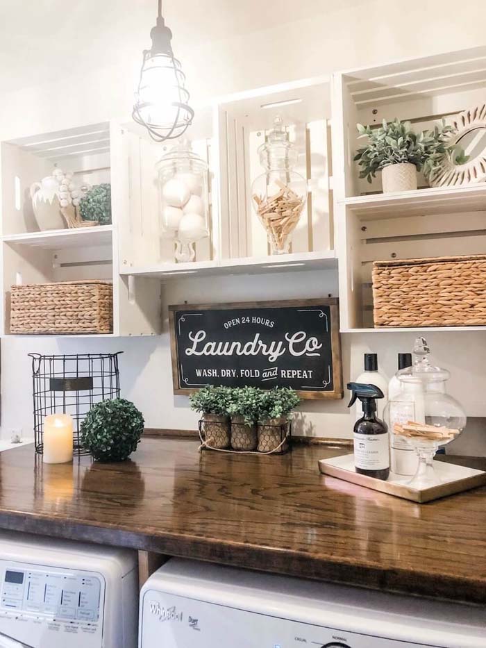 Farmhouse Laundry Room Makeover #laundry #vintage #decor #decorhomeideas