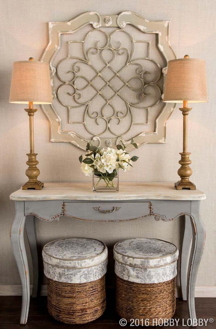 For the Vintage Lovers #entry #table #decorhomeideas