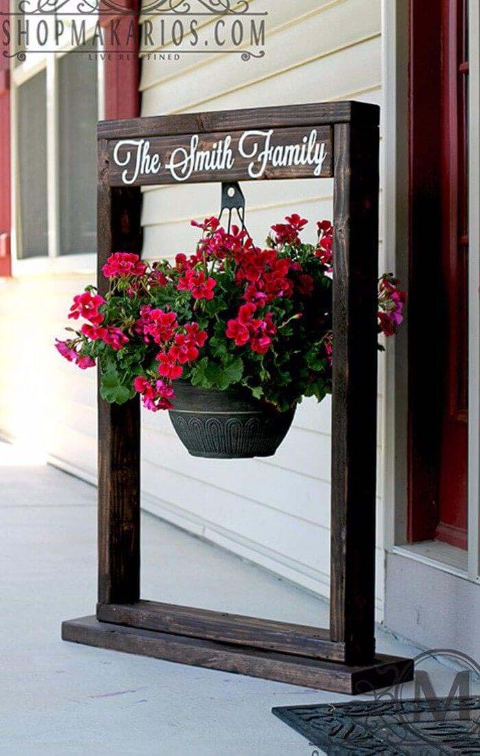 Hanging Flowers Plant Stand #porch #decorartion #decorhomeideas