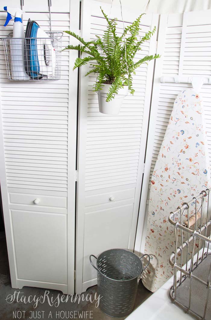 Laundry Room Divider #laundry #vintage #decor #decorhomeideas