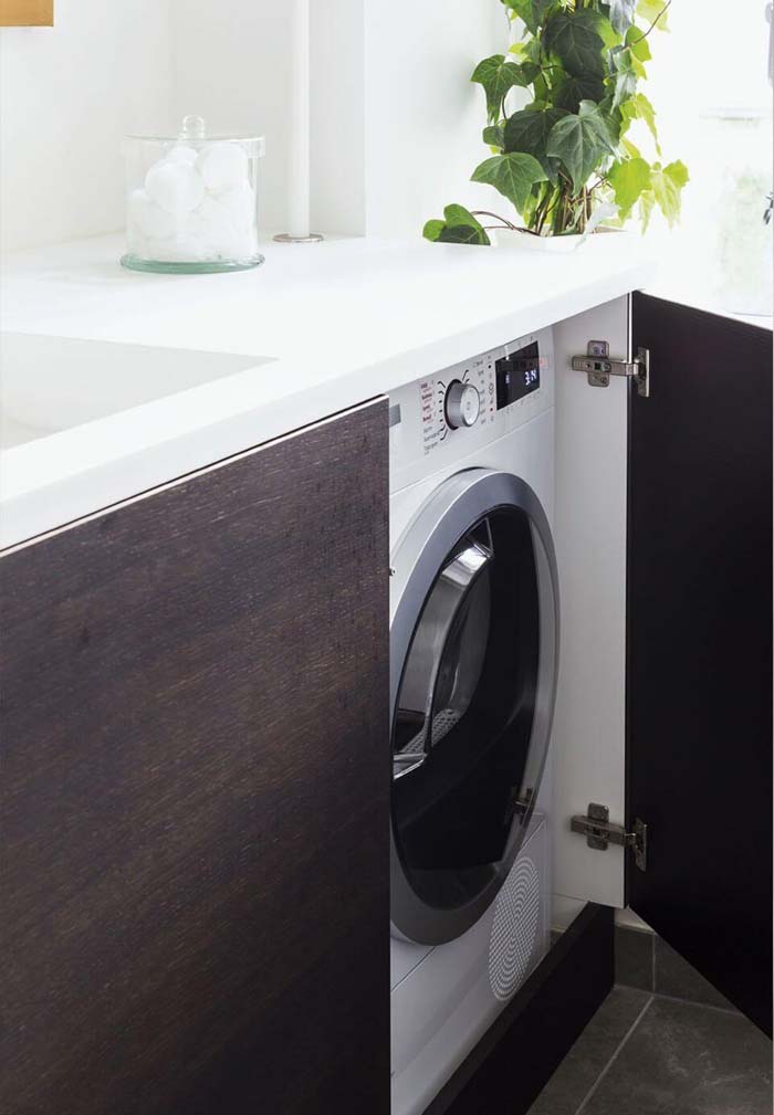 Laundry Room with Hidden Washing Machine #hideaway #projects #decorhomeideas