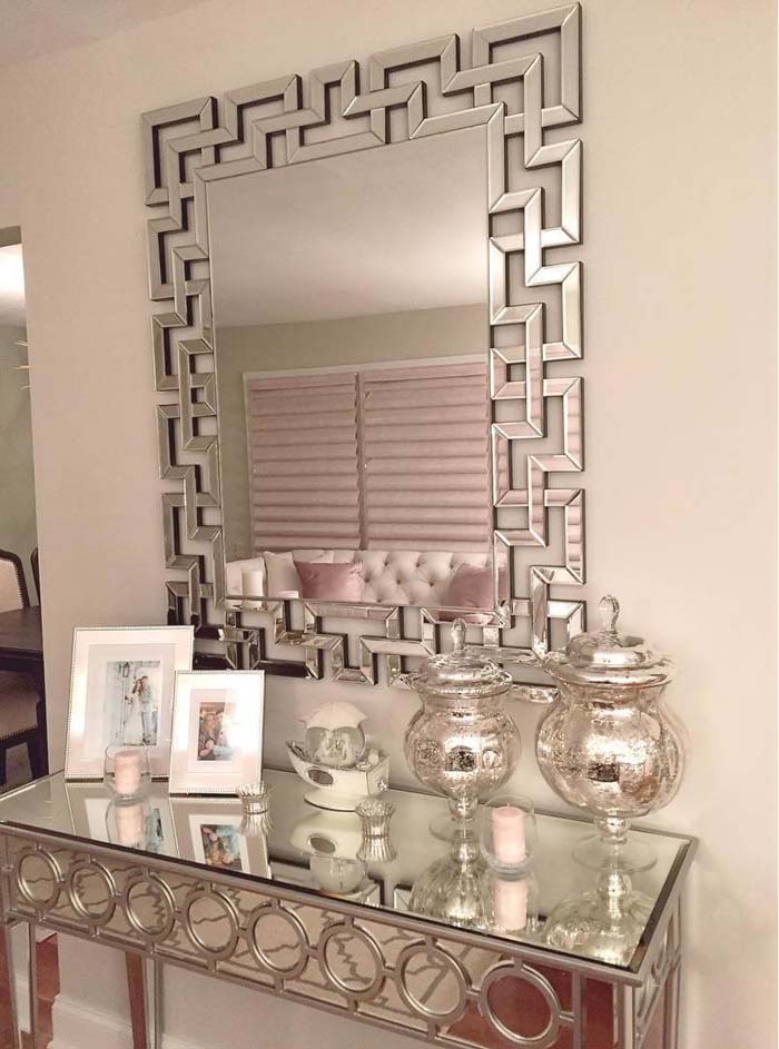 Mirrored Art Deco Table for the Entryway #entry #table #decorhomeideas