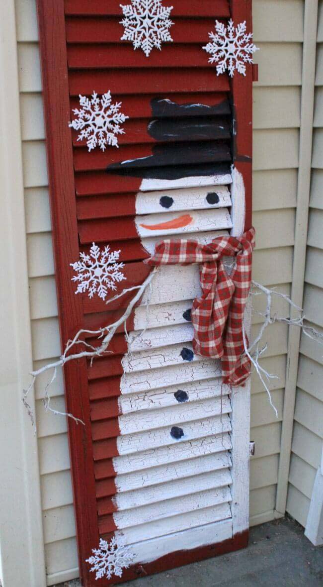 Old Shutter Snowman #shutter #repurpose #decor #decorhomeideas