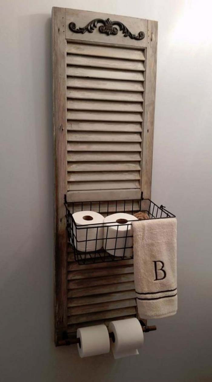Old Shutter Storage Basket and Toilet Paper Dispenser #diy #toliet #holder #decorhomeideas