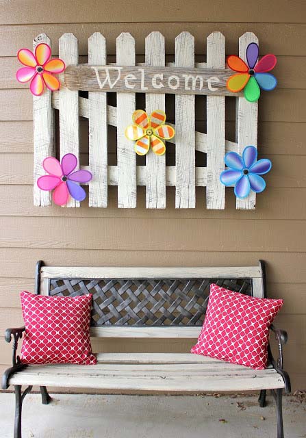 Picket Fence Welcome Sign #porch #decorartion #decorhomeideas